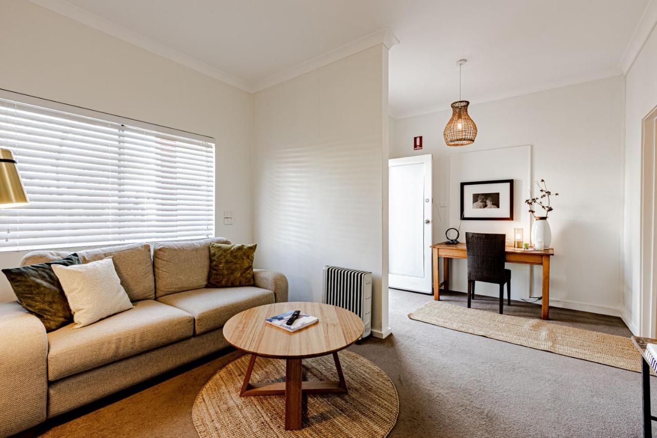 Bay Breeze Boutique Accommodation Batemans Bay Esterno foto